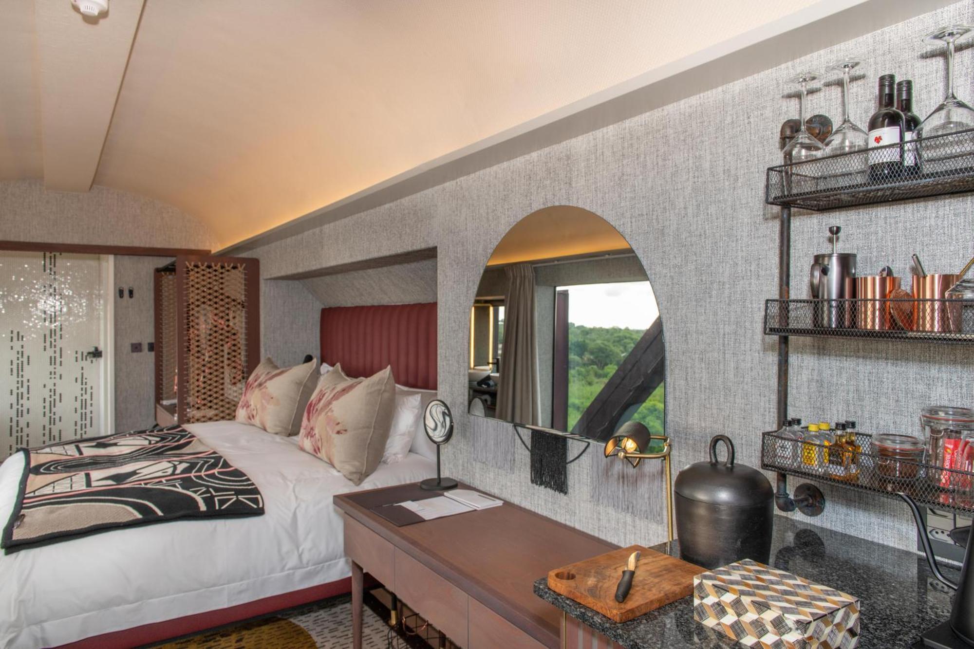 Kruger Shalati - Train On The Bridge & Garden Suites Skukuza Buitenkant foto